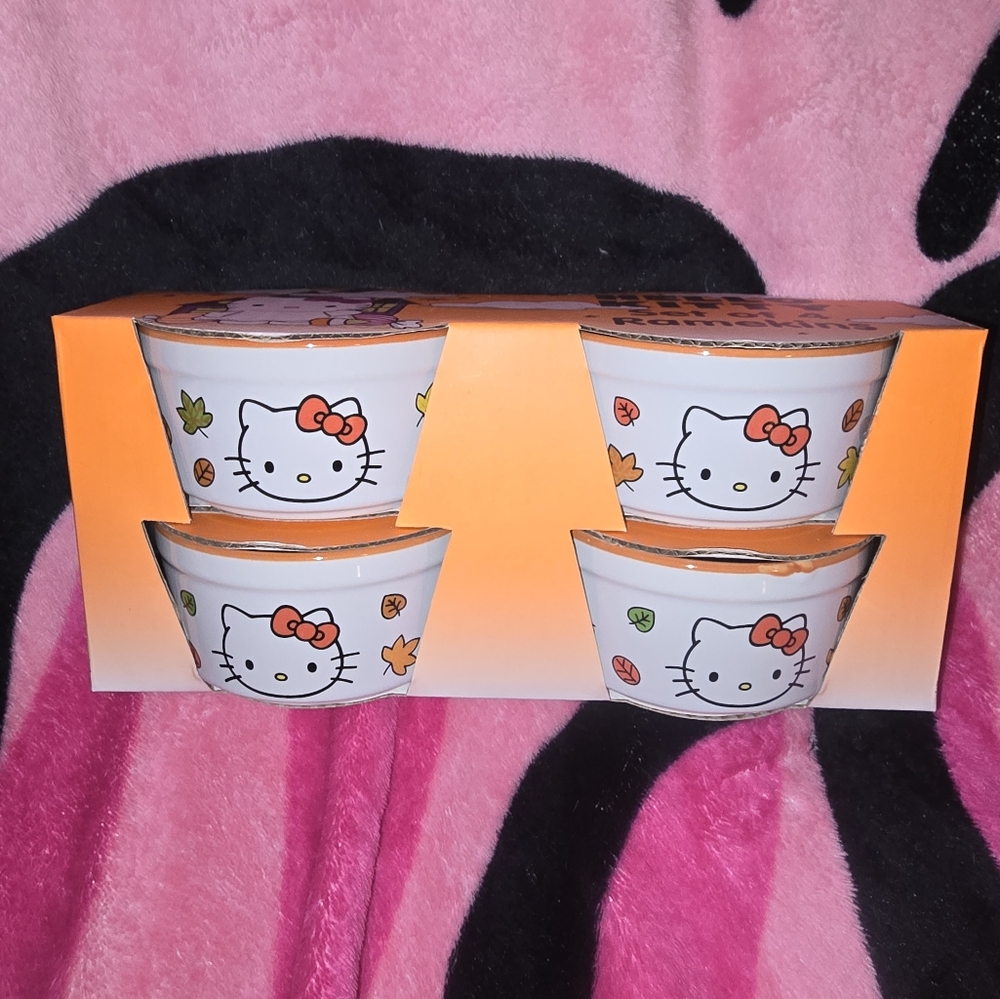 Hello kitty ramekin dishes